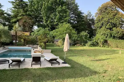 Image de Maison de charme avec piscine et jardin, au coeur de Mont de Marsan