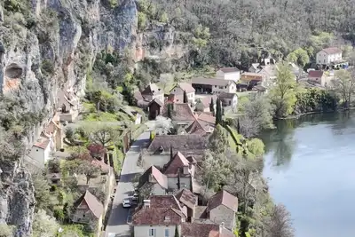 Image de Maison de campagne, rivière Lot au fond du jardin, randonnées.