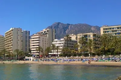 Image de Marbella City, 100 kvm Private Terrace Beach Front Amazing Views!