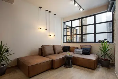 Image de City Bee Urban Living in Monastiraki square in Athens downtown