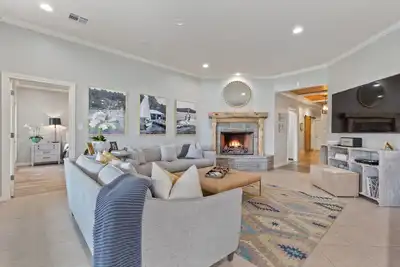 Image de #MonkeyIslandHideaway - Stylish lake front home on Grand Lake, Ok!