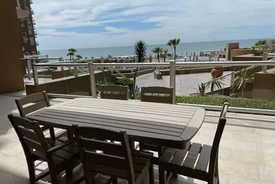 Image de Beautiful Ground floor close to the pool-Also own adjacent unit