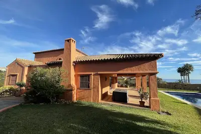 Villa Avec Piscine À 5 Minutes De La Plage