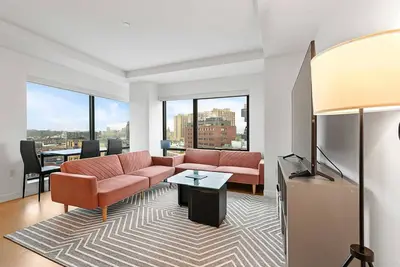 Image de Chic 2br/2ba Retreat in the Heart of Fenway Park\n