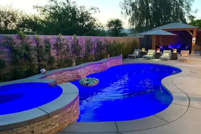 Image de La Mirage Villa Resort and Spa 4 Br House Fireplace, Spa & Pool