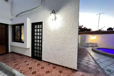 Image de Great 3br/2Ba home with outdoor hot tub