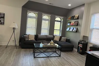 Image de Modern 3br & 2ba Near McCormick & Downtown