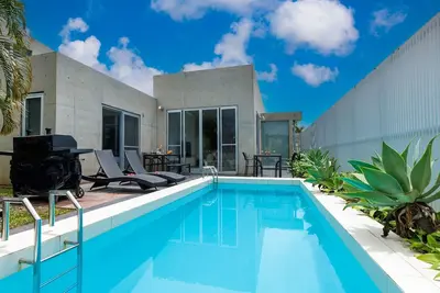 Image de With pool  Bbq grill  Reserve a stylish 4ldk resort mansion surrounded by nature in Okinawa / Nakagami-gun Okinawa