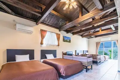 Image de Parentchild trip Red tile cottage family discou / Ishigaki Okinawa