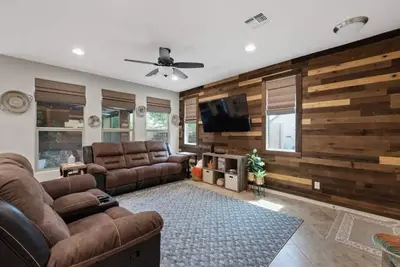 Image de 2 Deluxe Suites, Gated Community, near State Farm Stadium, Westgate, Top Golf