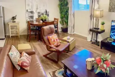 Image de Adorable 2-bedroom place with in-suite laundry