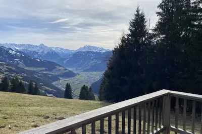 Image de Cozy vacation cabin with a magnificent view