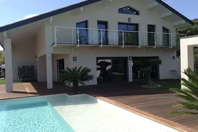 Image de Villa Grand Standing / Piscine / Spa / 600m Plage / 12 Pers