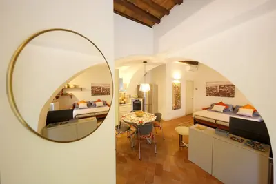 Image de Siena Up Town: Sabrina's Lovely apartment