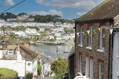 Image de Delightful 2 bed character cottage in Polruan with river views.