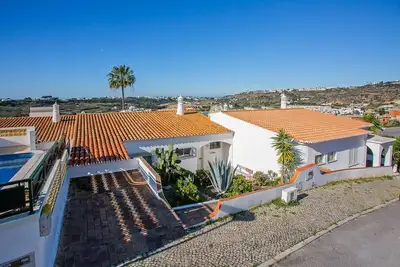 Image de Lovely 3 bed bungalow, great sea/marina views