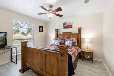 Image de Charming 3br Red Door Townhome