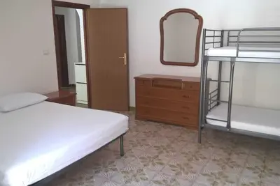 Image de Wanderlust Home: Beachfront house - 50 meters from the sea!