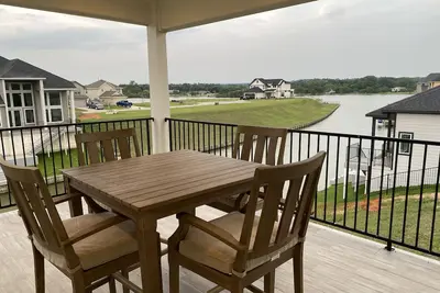 Image de Waterfront Lake Conroe Luxury Home, 8 Beds, Private Dock