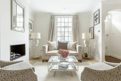 Image de Beautiful 4bed 2. 5 bath in the heart of Chelsea