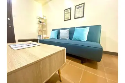 Image de Top Floor Relaxing City Skyline View