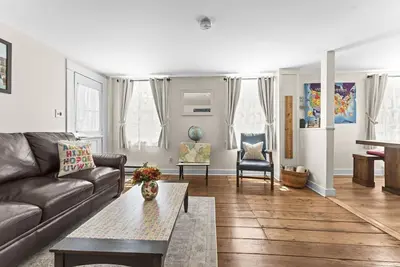 Historic Waterfront School House