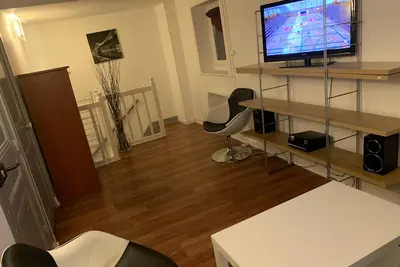 Image de Lyon 6e apartments located 2 minutes from the Halles de Bocuse and La Pardieu.