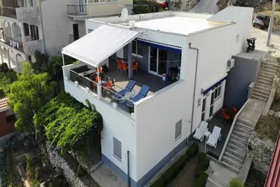 Image de Apartments Sara - Two Bedroom Apartment with Terrace and shared Pool