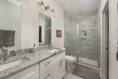 Image de Historic Southside Townhouse!