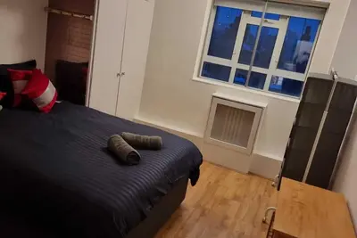 Image de Premium location Regent Park Radley house