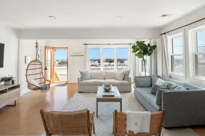 Image de Seaside park oceanfront oasis