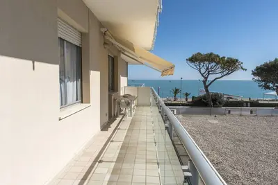 Image de M340 - Marcelli, cozy three-room apartment facing the sea with balcony