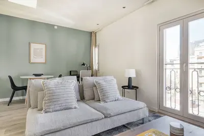 Image de Newly Renovated La Dreta de l'Eixample 1br w/ Balcony, by Blueground