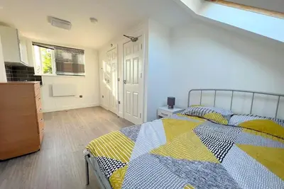Image de New 5-Bed & 4 bathroom House in Croydon