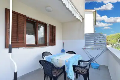 Image de Appartement d'une chambre avec la terrasse Valbandon, Fazana (A-20706-b)