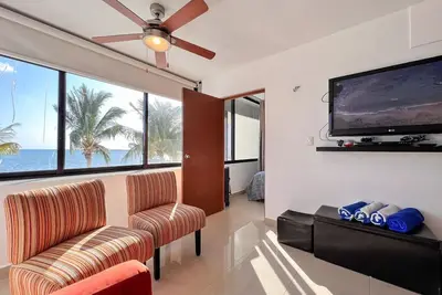 Image de Sea Front 2br / 2bth Condo, Pool, Kayak & Parking