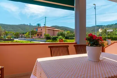 Image de Nice three-room apartment in a quiet area just outside Marina di Campo