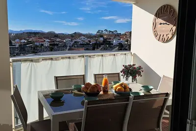 Image de T4 classé 3 étoiles, centre, au calme, parkings