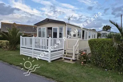 Image de Modern 3 bedroom home with Veranda 🐶 Friendly