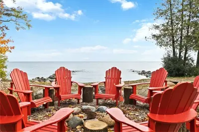 Image de Skipping Rock Cottages: Ultimate Lakeside Retreat