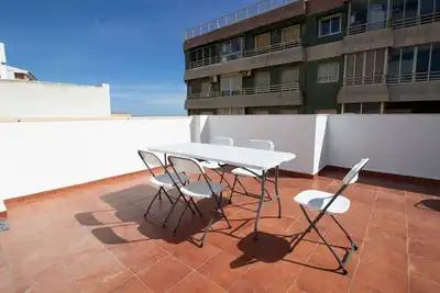 Image de Apartment with terrace and views of the beach
