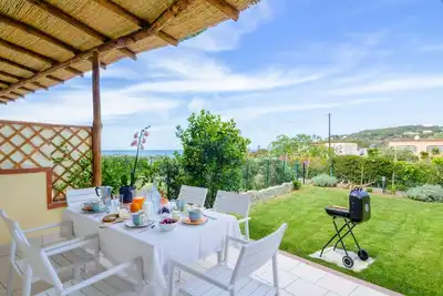 Image de Sunset Side Sea View Apartment