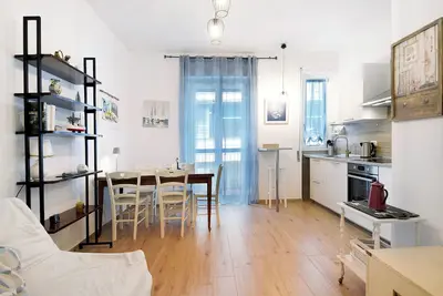 Image de Appartement \"Bilocale Via Rimembranze 6\" avec balcon et climatisation