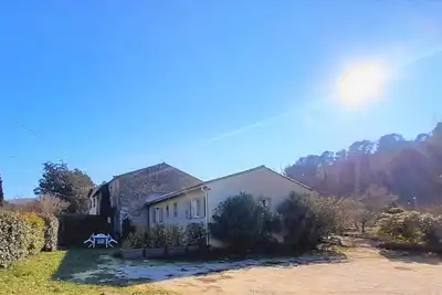 Image de Petite maison au pied du Luberon