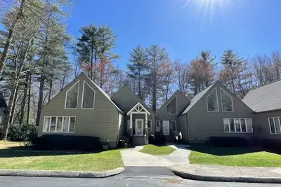 Image de Sapphire Valley Townhouse Beautiful-2 min. walk to amenities & restaurants!