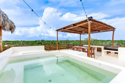 Image de Jungle Ph private rooftop w plunge pool & cenotes
