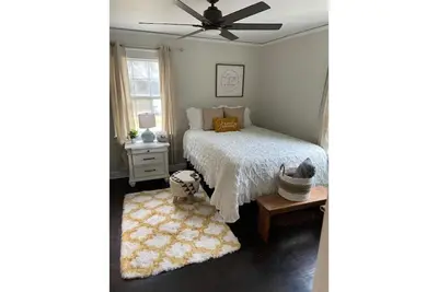 Image de Historical Southern House2MasterBedrooms\/CabinLoft