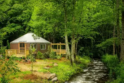 Image de Spring Ridge Yurt - Creekside Glamping w/ Private Hot Tub