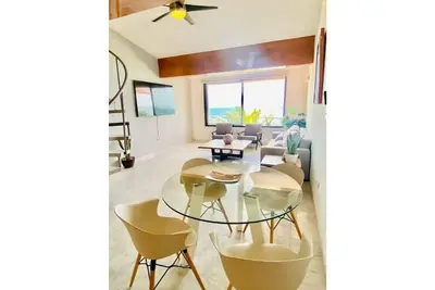 Image de Luxury apartment facing the sea