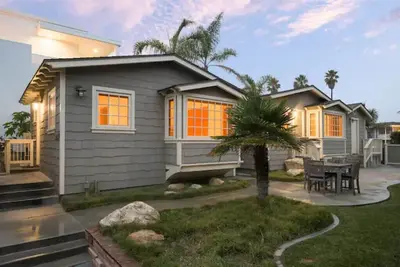 Image de Snow Birds Monthly discounts available! 1 block to pier 1/2 block to sand